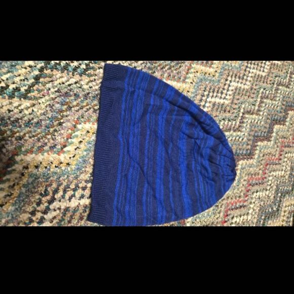 Calvin Klein Reversible Slouchy Beanie - Picture 2 of 2